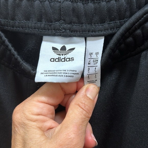 Adidas jogger small - Picture 4 of 7